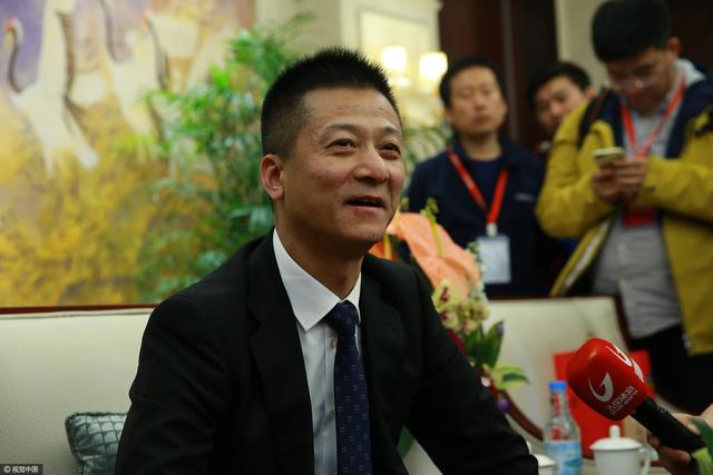 我是一个顽皮的女孩